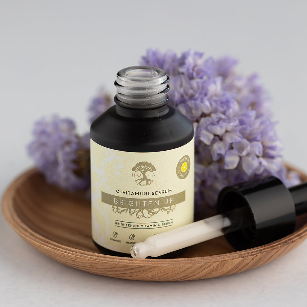Šviesinamasis vitamino C serumas – skaistesnei ir elastingesnei odai 30 ML